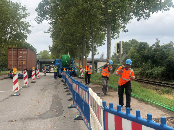 Unser Team beim Verlegen der Breitbandversorgung